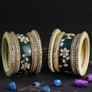 Set Of 18 Green Bridal Kundan Chuda