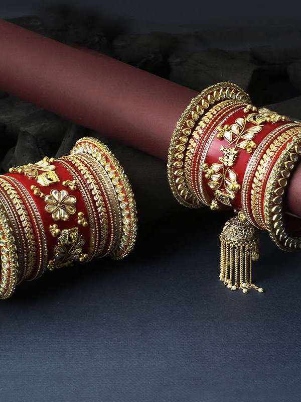 Set Of 26 Red Hangings Bridal Chuda