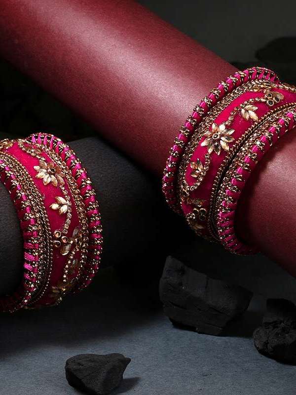 Magenta Velvet Silk Thread Chuda