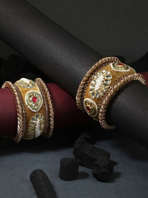 Mustard Velvet Silk Thread Chuda