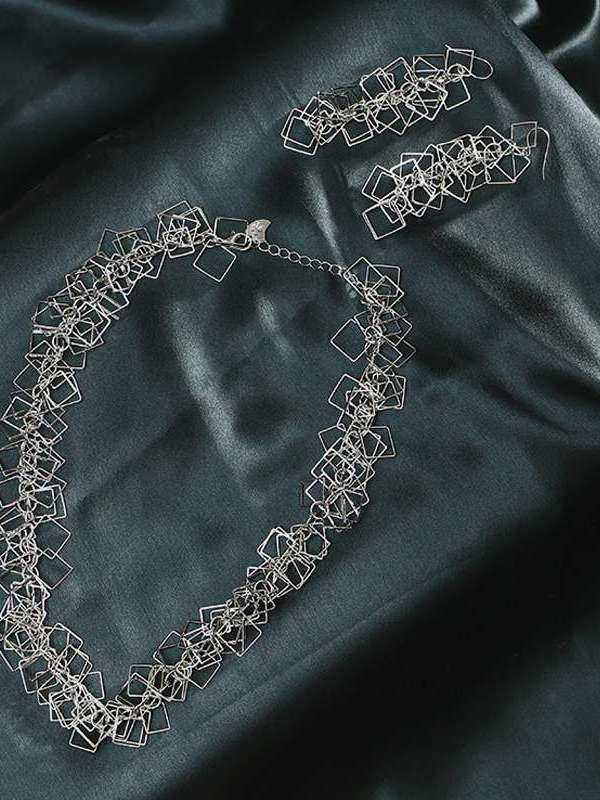 Silver -Plated Flower Jewellery Set