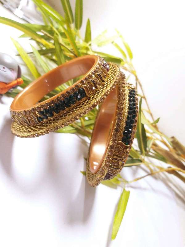 Gold-plated brass bangle set unique design with stone