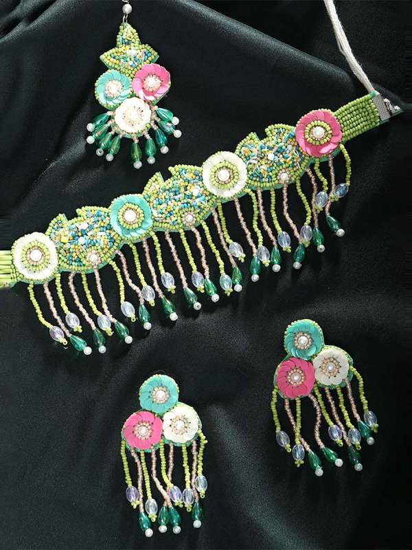 Green with Mangtika Jewellery Set