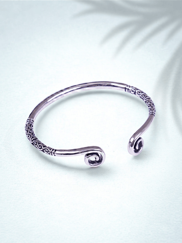 Stainless Steel Adjustable Vintage Design Bangle Style Bracelet for Men & Boys